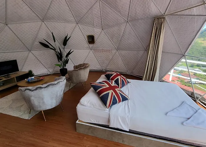 Syameen'S Glamping Dome - Queen Bed Kundasang