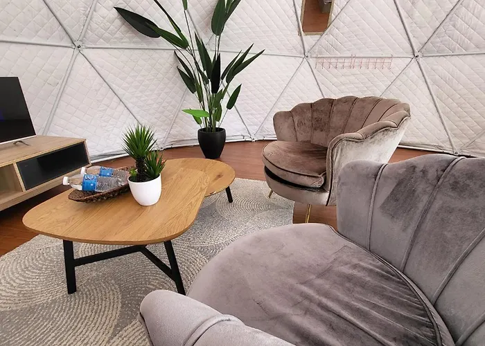 Syameen'S Glamping Dome - Queen Bed Kundasang